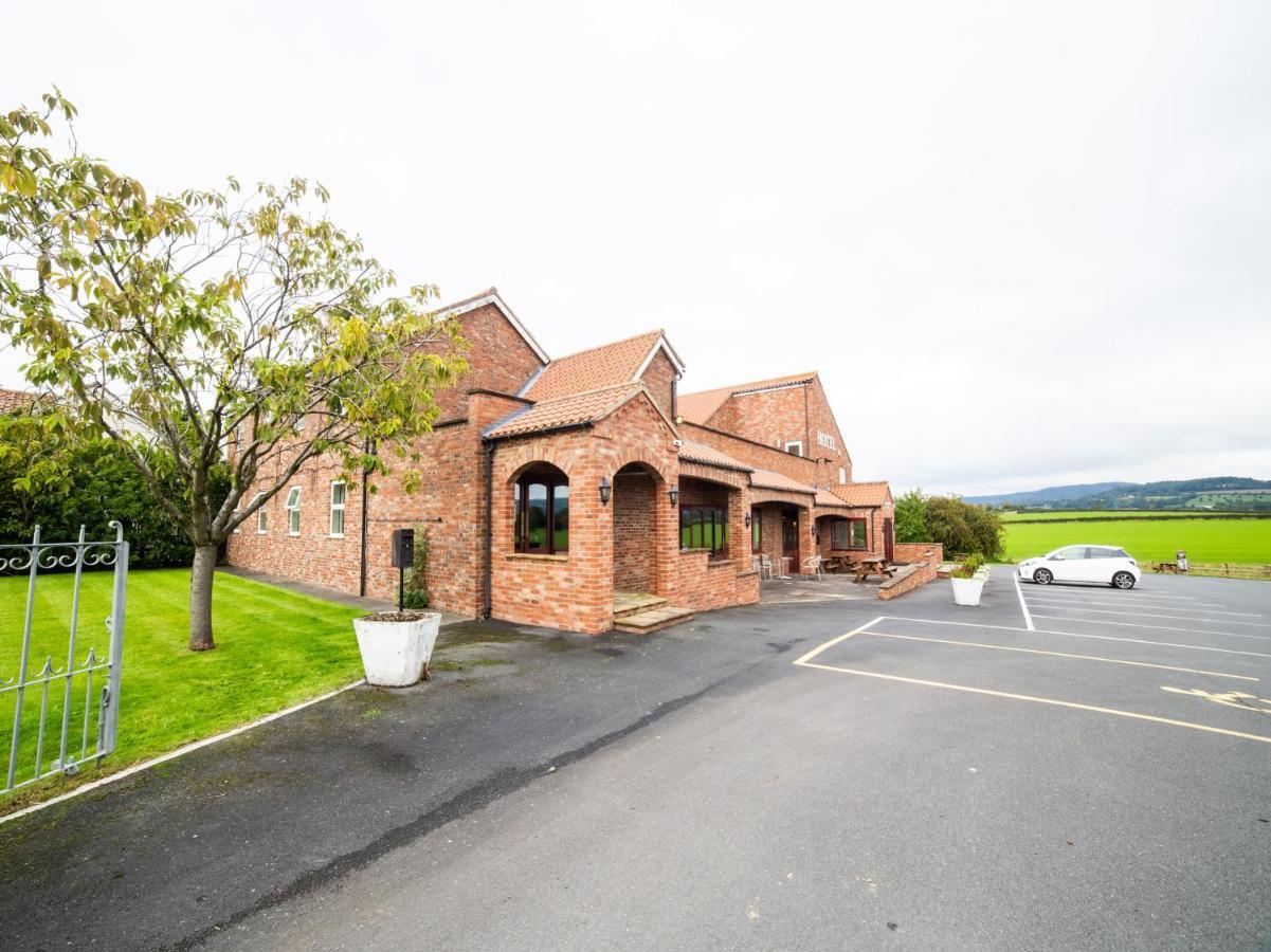 Oyo White Horse Lodge Hotel, East Thirsk Bagby Exteriér fotografie